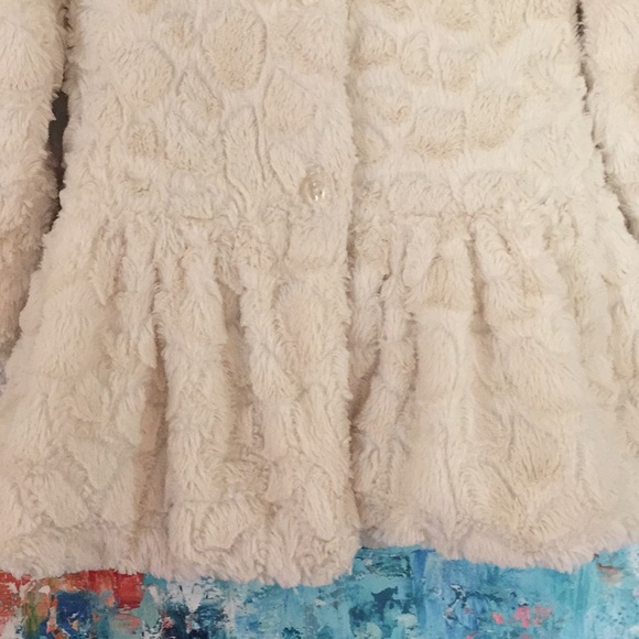 CALVIN KLEIN Fluffy Soft Coat cream Lined Sz 6 - Picture 5 of 13